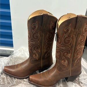 Ariat Round Up Lakota Women's Boots
